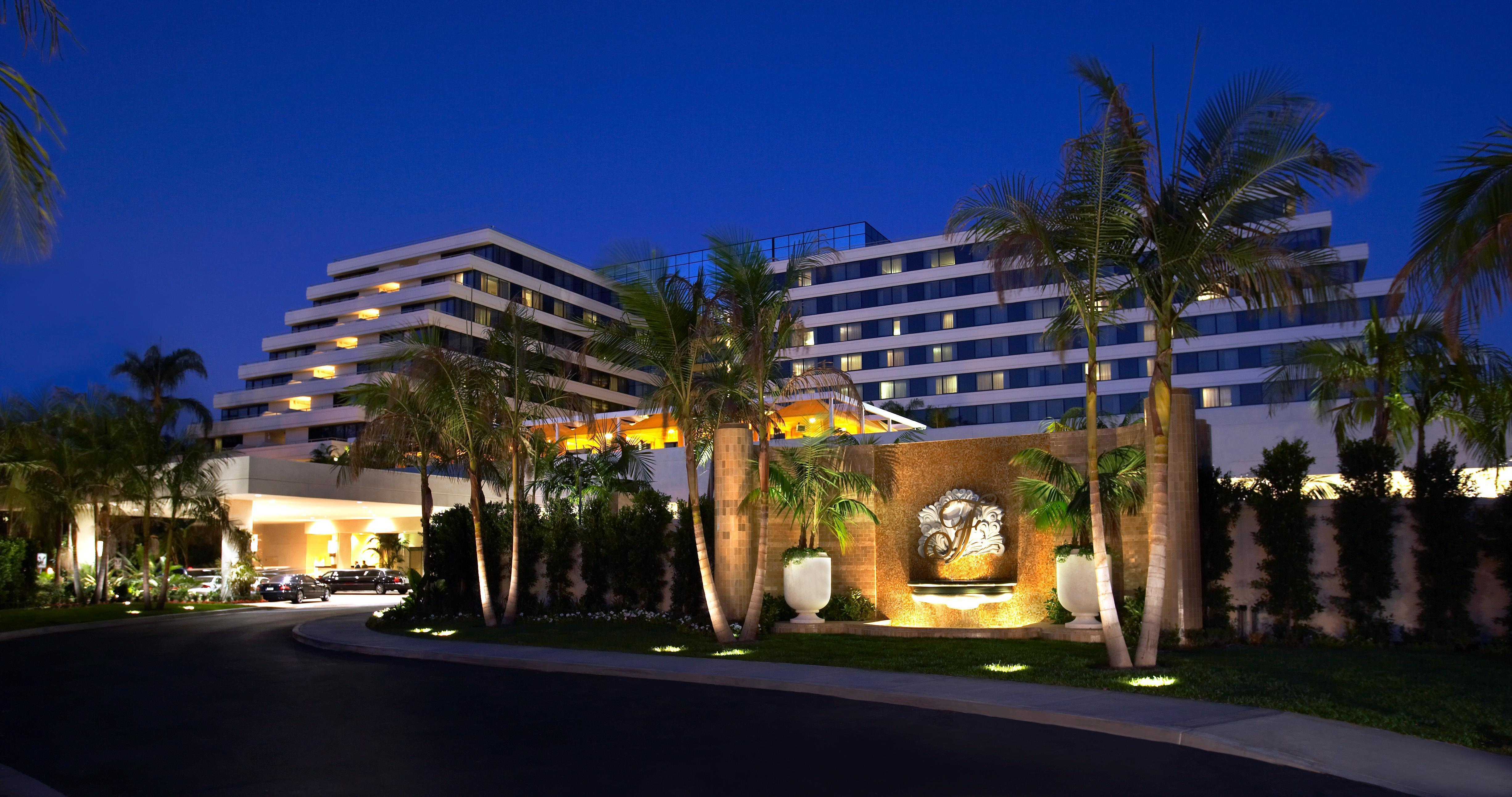 Renaissance Newport Beach Hotel Exterior foto