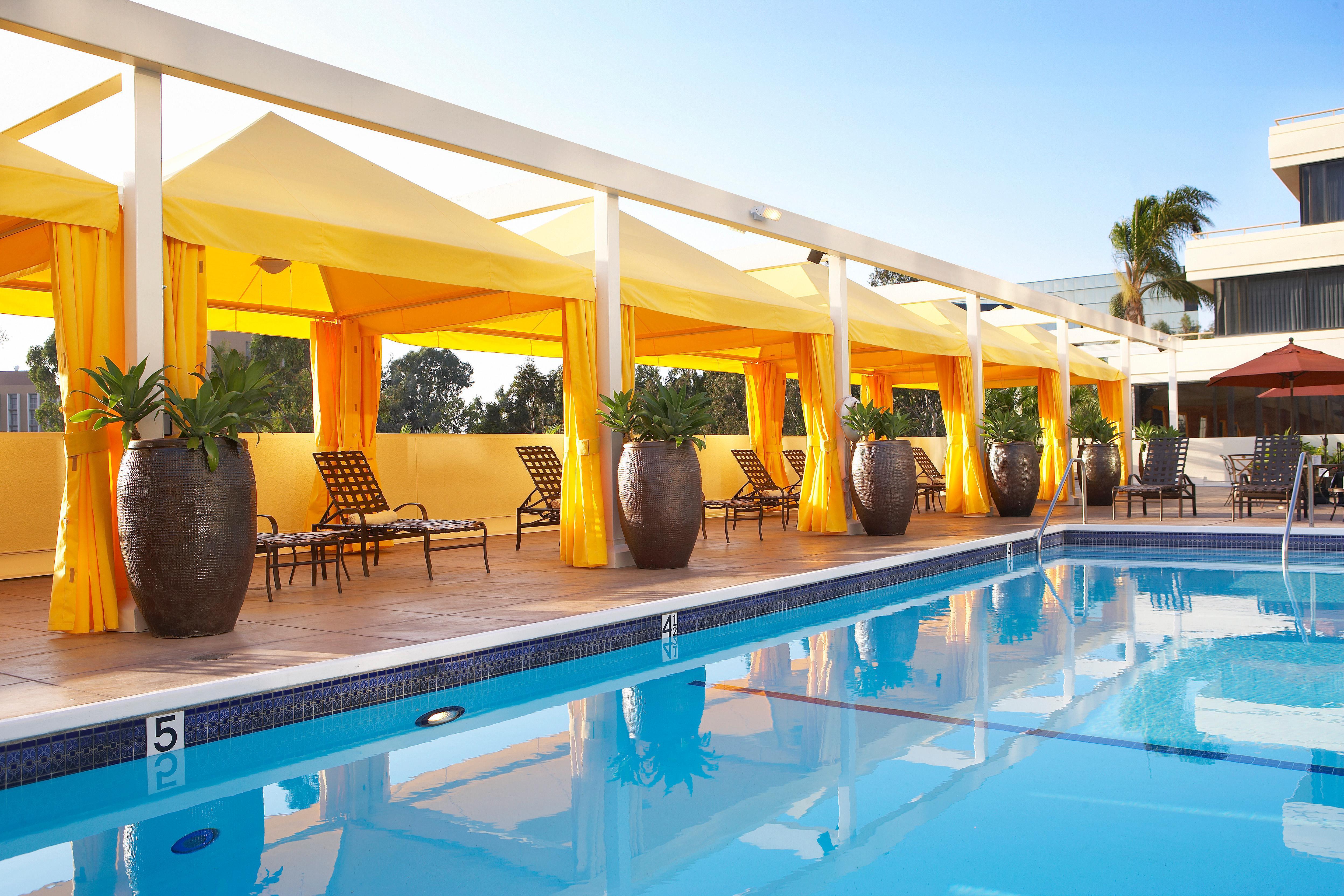 Renaissance Newport Beach Hotel Exterior foto