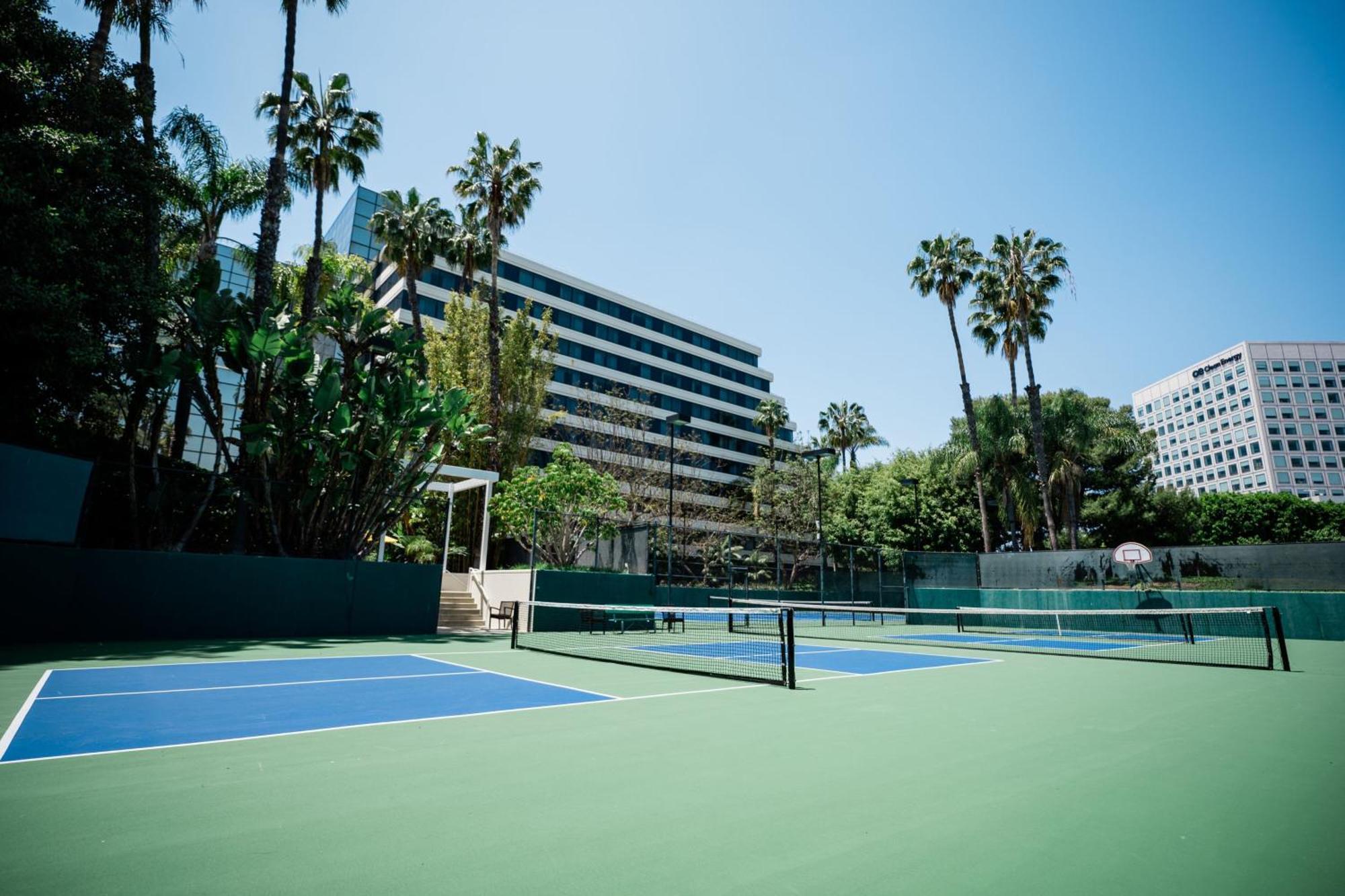 Renaissance Newport Beach Hotel Exterior foto